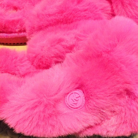 Michael Kors Lala Slippers - Picture 11 of 14